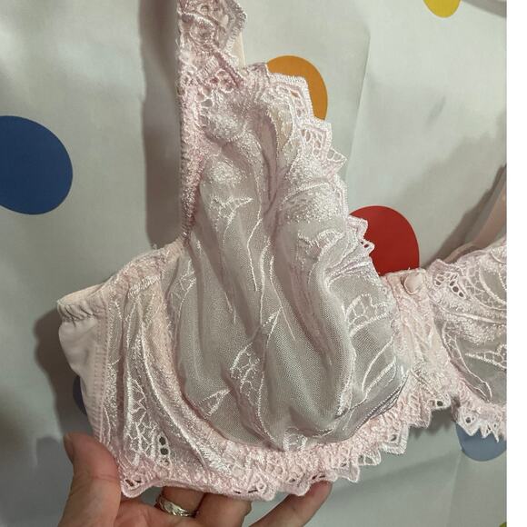 BALI Underwire Bra Pink Lace Size 38C NWOT - Picture 9 of 11